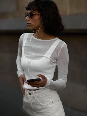 All Things Golden Knitted Long Sleeve XS White Sheer Streetwear Model Clean Girl